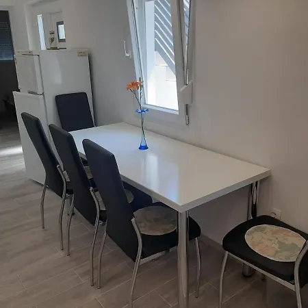 Apartment H&f